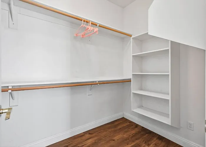 Holiday home Family‑friendly 4‑bed | Patio, & Fast Wi‑fi *