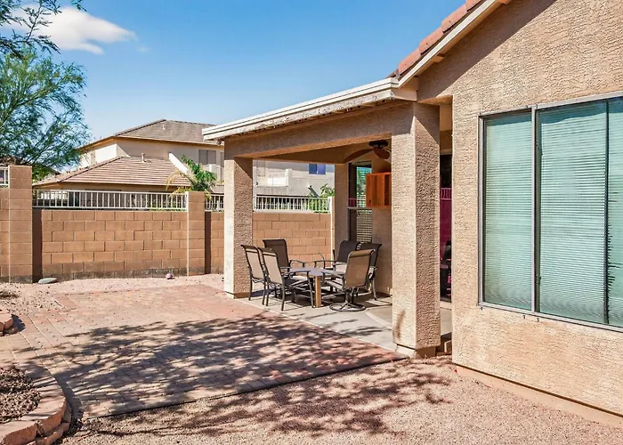 Holiday home Family‑friendly 4‑bed | Patio, & Fast Wi‑fi