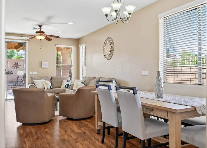 Holiday home Family‑friendly 4‑bed | Patio, & Fast Wi‑fi *